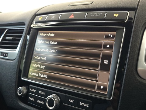 3.0 TDI V6 BlueMotion Tech R-Line SUV 5dr Diesel Tiptronic 4WD Euro 6 (s/s) (262 ps)