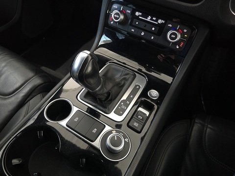 3.0 TDI V6 BlueMotion Tech R-Line SUV 5dr Diesel Tiptronic 4WD Euro 6 (s/s) (262 ps)