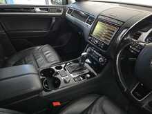 Volkswagen Touareg TDI V6 BlueMotion Tech R-Line 