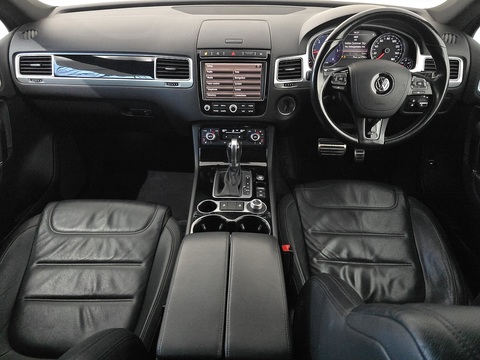 3.0 TDI V6 BlueMotion Tech R-Line SUV 5dr Diesel Tiptronic 4WD Euro 6 (s/s) (262 ps)