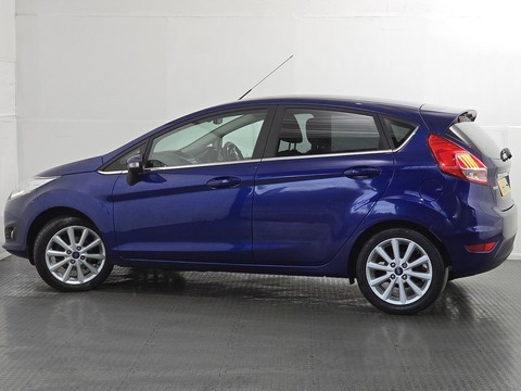 1.0T EcoBoost Titanium Hatchback 5dr Petrol Manual Euro 6 (s/s) (100 ps)