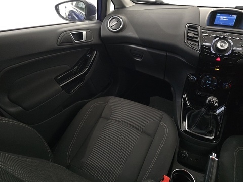 1.0T EcoBoost Titanium Hatchback 5dr Petrol Manual Euro 6 (s/s) (100 ps)