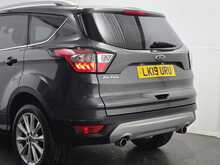 Ford Kuga T EcoBoost Titanium Edition 
