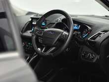 Ford Kuga T EcoBoost Titanium Edition 