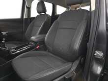 Ford Kuga T EcoBoost Titanium Edition 