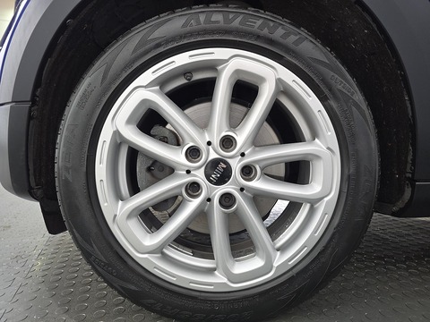 1.6 Cooper SUV 3dr Petrol Manual Euro 5 (s/s) (122 ps)