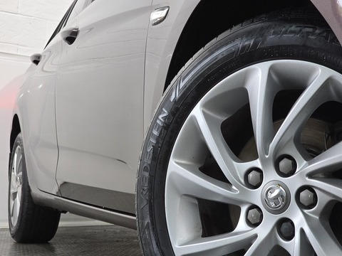 1.4i Turbo Tech Line Nav Sports Tourer 5dr Petrol Manual Euro 6 (125 ps)