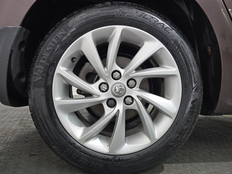 1.4i Turbo Tech Line Nav Sports Tourer 5dr Petrol Manual Euro 6 (125 ps)