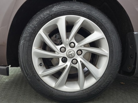 1.4i Turbo Tech Line Nav Sports Tourer 5dr Petrol Manual Euro 6 (125 ps)