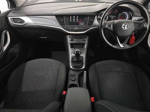 1.4i Turbo Tech Line Nav Sports Tourer 5dr Petrol Manual Euro 6 (125 ps)