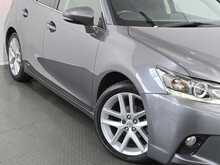 Lexus CT 200h Advance 