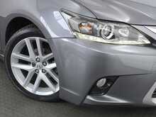 Lexus CT 200h Advance 