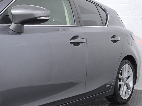 1.8 200h Advance Hatchback 5dr Petrol Hybrid CVT Euro 6 (s/s) (136 ps)