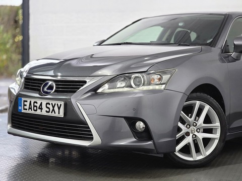 1.8 200h Advance Hatchback 5dr Petrol Hybrid CVT Euro 6 (s/s) (136 ps)