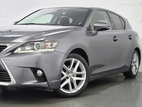 1.8 200h Advance Hatchback 5dr Petrol Hybrid CVT Euro 6 (s/s) (136 ps)
