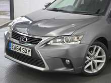 Lexus CT 200h Advance 