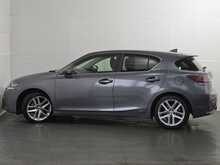 Lexus CT 200h Advance 