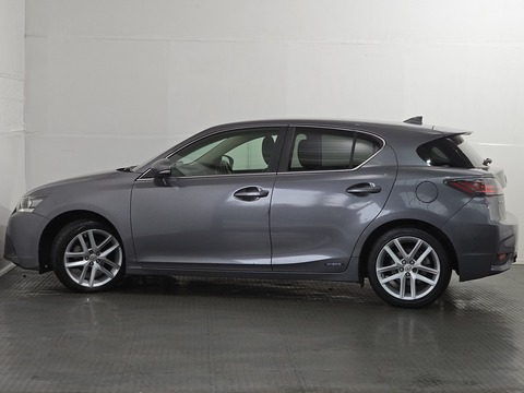 1.8 200h Advance Hatchback 5dr Petrol Hybrid CVT Euro 6 (s/s) (136 ps)