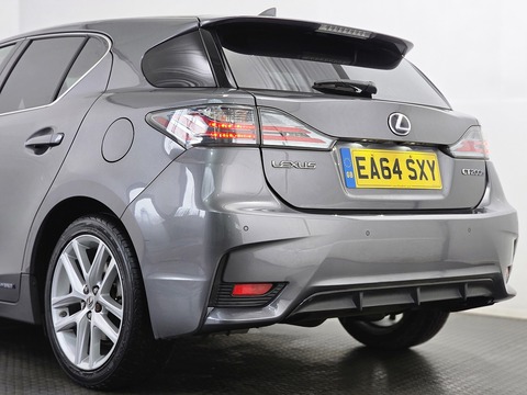 1.8 200h Advance Hatchback 5dr Petrol Hybrid CVT Euro 6 (s/s) (136 ps)
