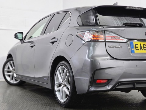 1.8 200h Advance Hatchback 5dr Petrol Hybrid CVT Euro 6 (s/s) (136 ps)