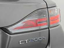 Lexus CT 200h Advance 