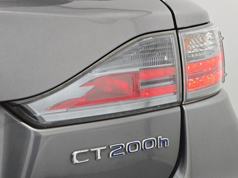 1.8 200h Advance Hatchback 5dr Petrol Hybrid CVT Euro 6 (s/s) (136 ps)