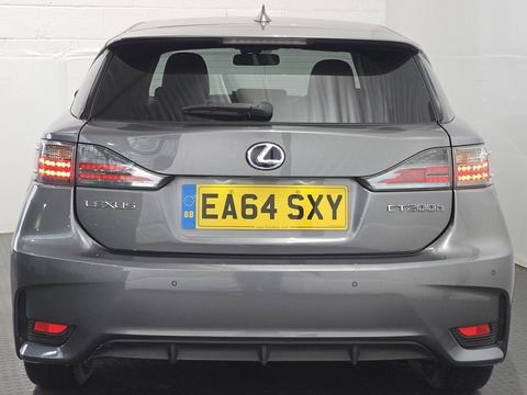 1.8 200h Advance Hatchback 5dr Petrol Hybrid CVT Euro 6 (s/s) (136 ps)