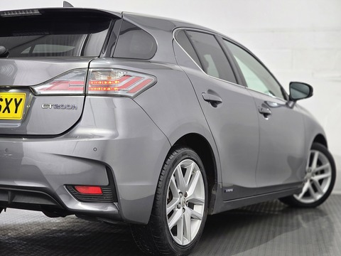 1.8 200h Advance Hatchback 5dr Petrol Hybrid CVT Euro 6 (s/s) (136 ps)