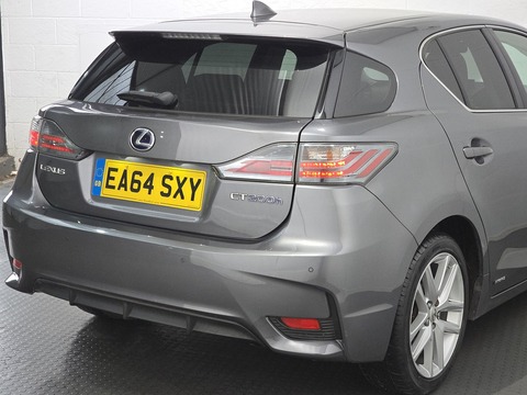 1.8 200h Advance Hatchback 5dr Petrol Hybrid CVT Euro 6 (s/s) (136 ps)