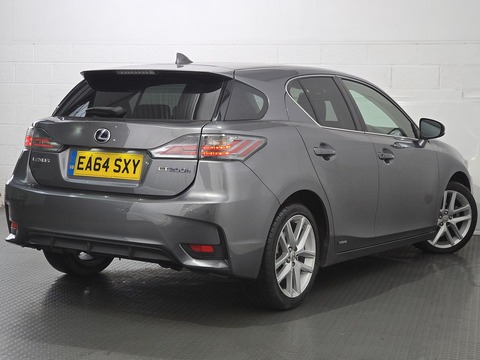 1.8 200h Advance Hatchback 5dr Petrol Hybrid CVT Euro 6 (s/s) (136 ps)
