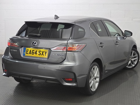 1.8 200h Advance Hatchback 5dr Petrol Hybrid CVT Euro 6 (s/s) (136 ps)