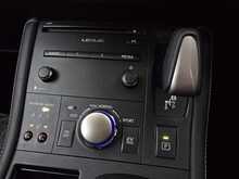 Lexus CT 200h Advance 