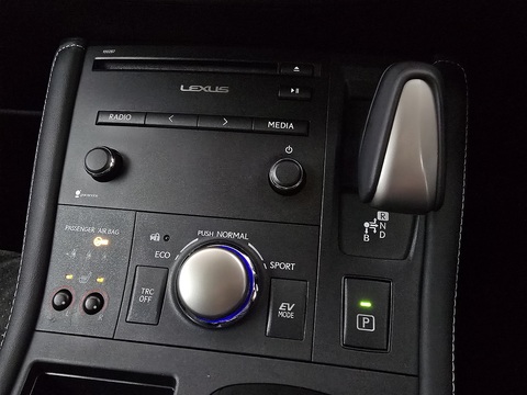 1.8 200h Advance Hatchback 5dr Petrol Hybrid CVT Euro 6 (s/s) (136 ps)