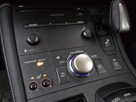 1.8 200h Advance Hatchback 5dr Petrol Hybrid CVT Euro 6 (s/s) (136 ps)