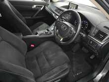 Lexus CT 200h Advance 