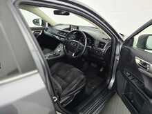 Lexus CT 200h Advance 