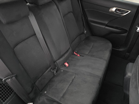 1.8 200h Advance Hatchback 5dr Petrol Hybrid CVT Euro 6 (s/s) (136 ps)