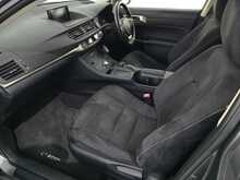 Lexus CT 200h Advance 