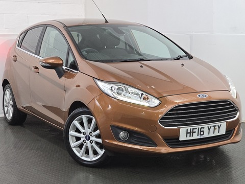 1.0T EcoBoost Titanium Hatchback 5dr Petrol Manual Euro 6 (s/s) (125 ps)