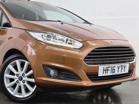 1.0T EcoBoost Titanium Hatchback 5dr Petrol Manual Euro 6 (s/s) (125 ps)