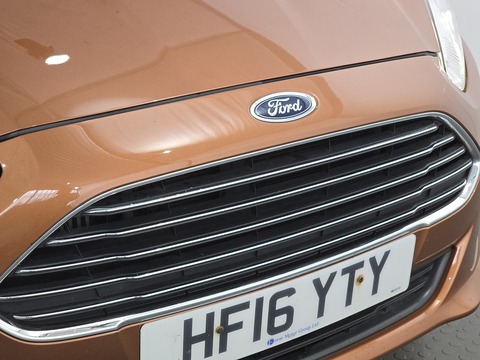 1.0T EcoBoost Titanium Hatchback 5dr Petrol Manual Euro 6 (s/s) (125 ps)