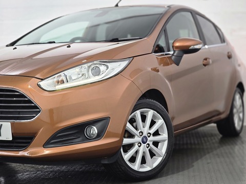 1.0T EcoBoost Titanium Hatchback 5dr Petrol Manual Euro 6 (s/s) (125 ps)