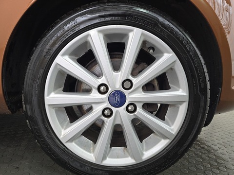 1.0T EcoBoost Titanium Hatchback 5dr Petrol Manual Euro 6 (s/s) (125 ps)