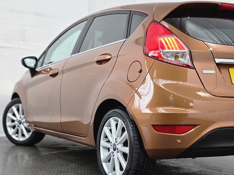 1.0T EcoBoost Titanium Hatchback 5dr Petrol Manual Euro 6 (s/s) (125 ps)