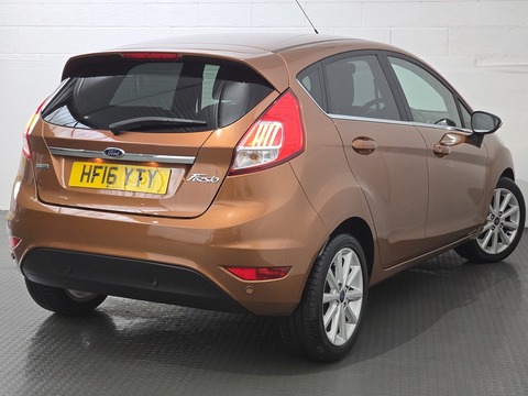 1.0T EcoBoost Titanium Hatchback 5dr Petrol Manual Euro 6 (s/s) (125 ps)