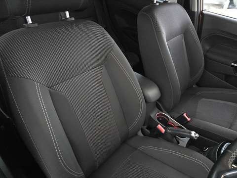 1.0T EcoBoost Titanium Hatchback 5dr Petrol Manual Euro 6 (s/s) (125 ps)