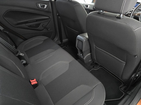 1.0T EcoBoost Titanium Hatchback 5dr Petrol Manual Euro 6 (s/s) (125 ps)