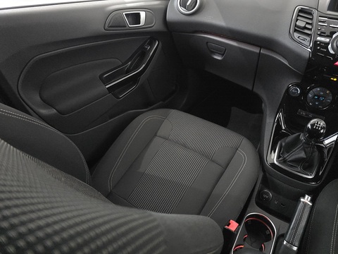 1.0T EcoBoost Titanium Hatchback 5dr Petrol Manual Euro 6 (s/s) (125 ps)