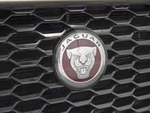 Jaguar E-PACE D240 R-Dynamic HSE 