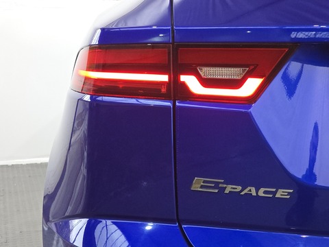 2.0 D240 R-Dynamic HSE SUV 5dr Diesel Auto AWD Euro 6 (s/s) (240 ps)